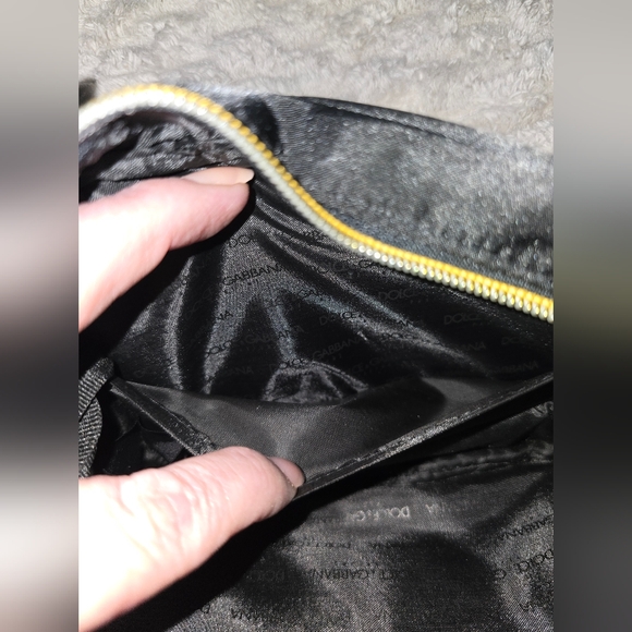 Dolce & Gabbana Parums Cosmetic bag with Mirror. NWOT - Picture 7 of 9